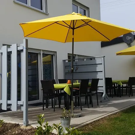 Schloegl Apartment *